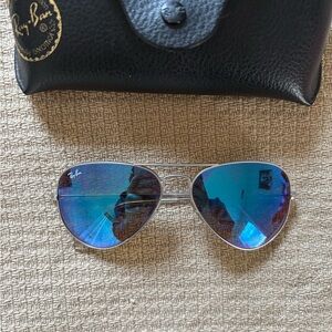 Ray-Ban Silver Aviator Sunglasses with Blue Mirrored Lenses